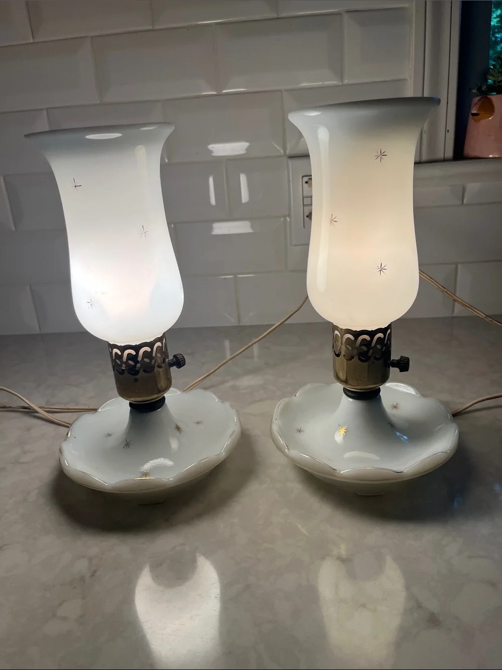 Vintage Milk Glass atomic starburst  Electric Table Lamps (2)